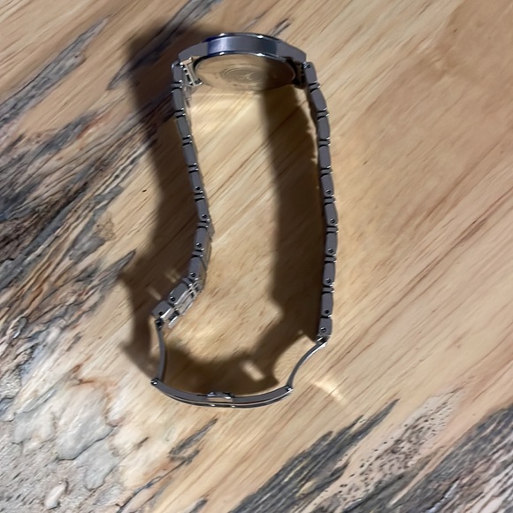 Burberry women’s watch - Picture 5 of 9